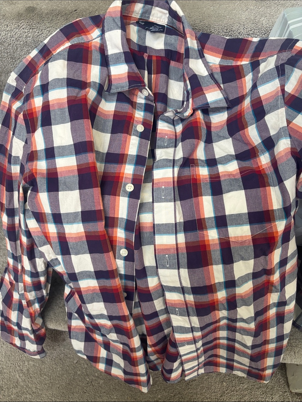 GAP Classic Plaid Button-Down Shirt - long sleeve- classic fit-Purpl Red & White